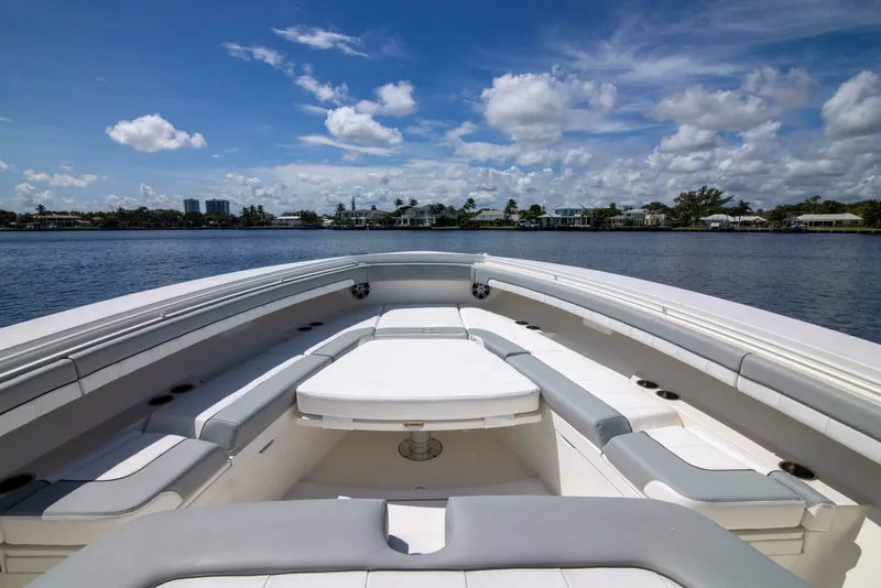 Slide: The Image of Regulator Marine 41 Center Console 2021 - 2