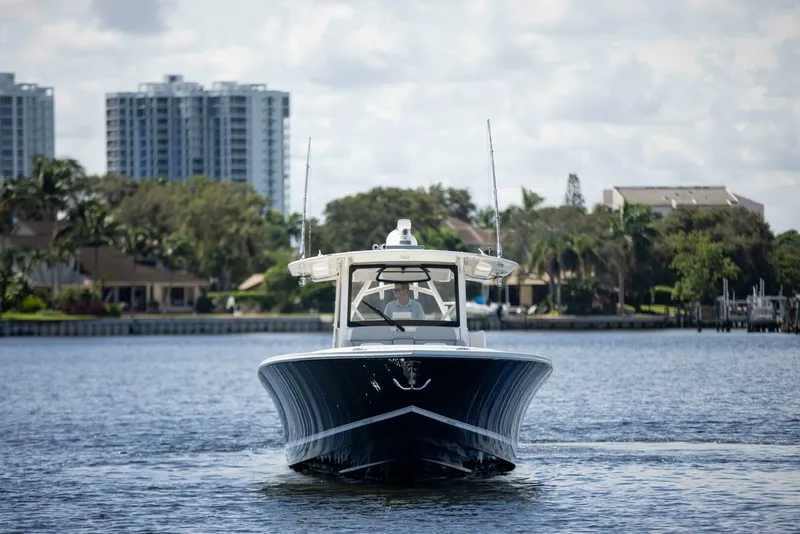 Slide: The Image of Regulator Marine 41 Center Console 2021 - 23