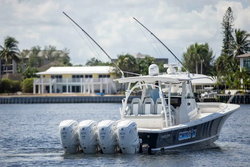 Slide: The Image of Regulator Marine 41 Center Console 2021 - 25