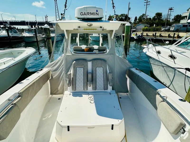 Slide: The Image of Sea Fox 328 Commander 2019 - 12