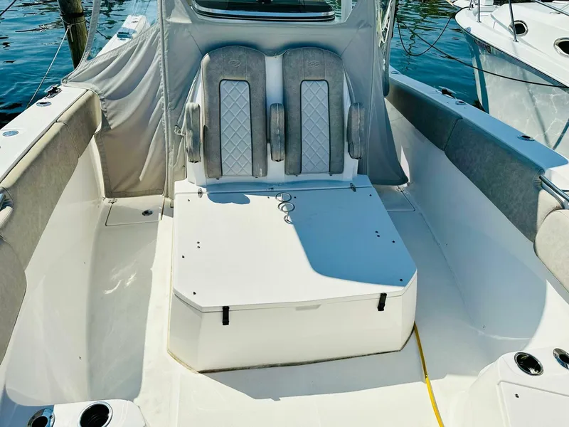 Slide: The Image of Sea Fox 328 Commander 2019 - 13