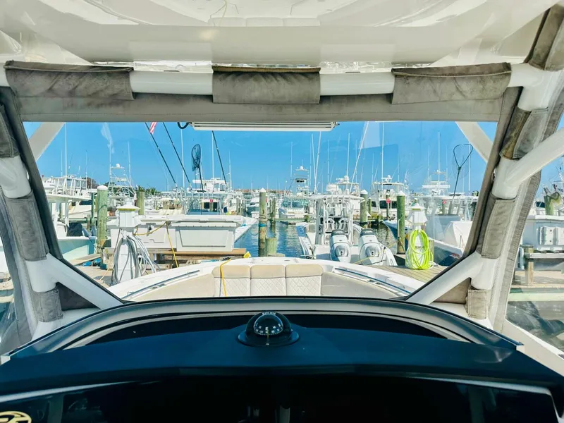 Slide: The Image of Sea Fox 328 Commander 2019 - 9