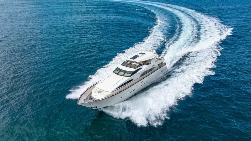 Slide: The Image of Azimut 2000 - 11