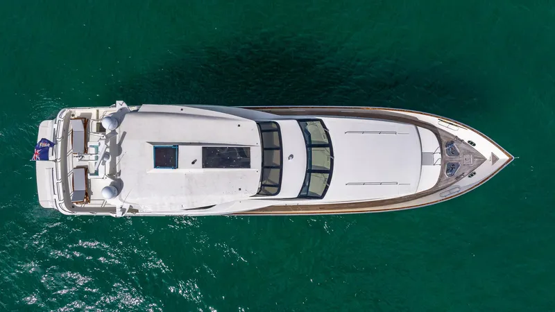 Slide: The Image of Azimut 2000 - 55