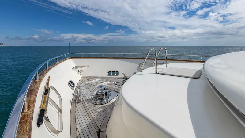 Slide: The Image of Azimut 2000 - 56