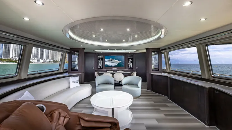 Slide: The Image of Azimut 2000 - 63