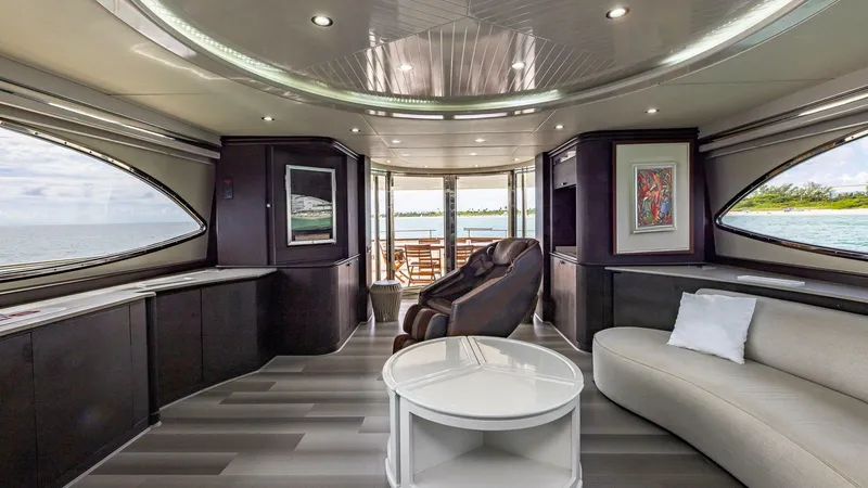 Slide: The Image of Azimut 2000 - 66