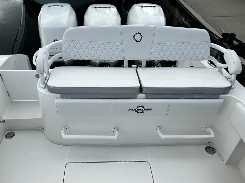 Slide: The Image of Fountain 34 CC 2020 - 18