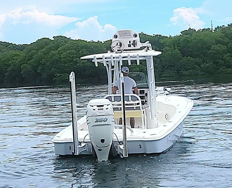Slide: The Image of SeaVee 270Z 2017 - 24