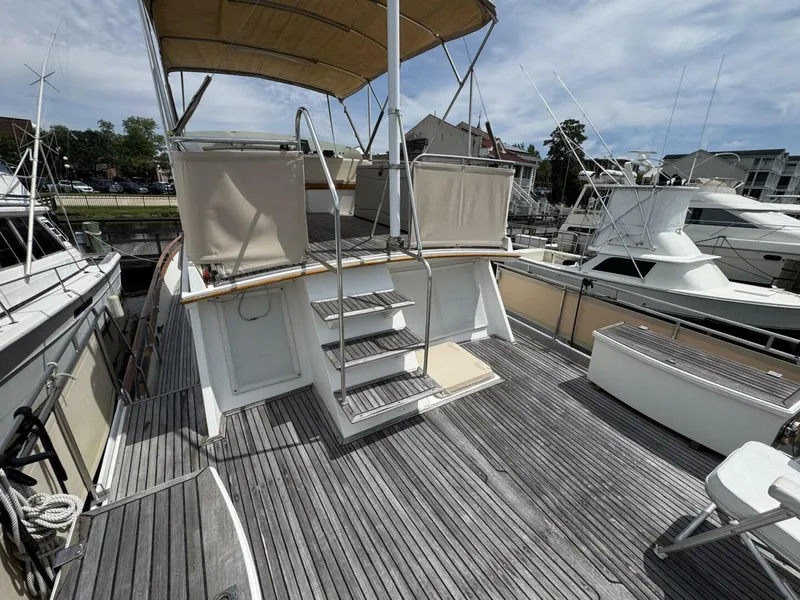 Slide: The Image of Grand Banks 42 Motor Yacht 1989 - 21