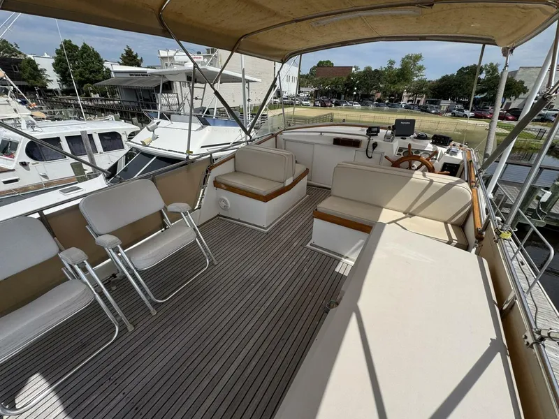 Slide: The Image of Grand Banks 42 Motor Yacht 1989 - 29