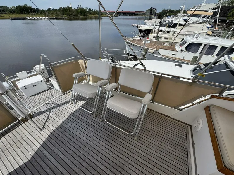 Slide: The Image of Grand Banks 42 Motor Yacht 1989 - 33
