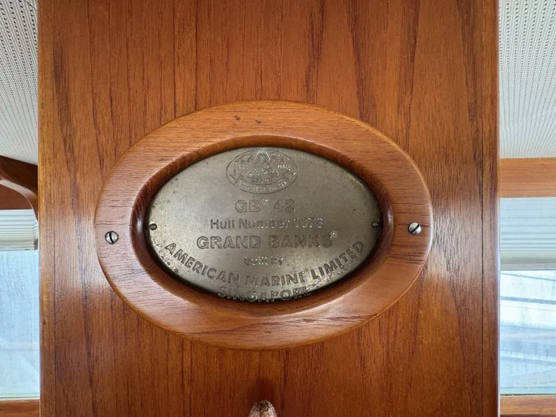 Slide: The Image of Grand Banks 42 Motor Yacht 1989 - 37