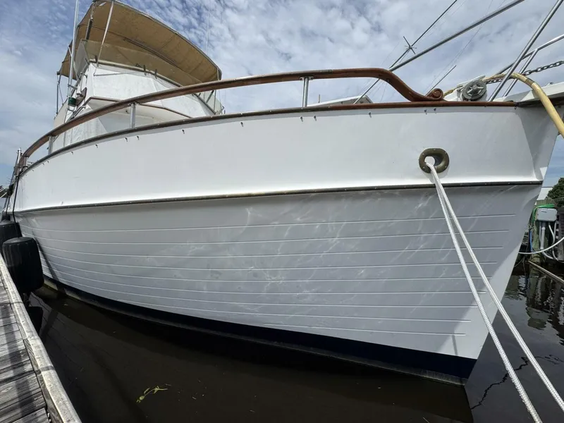 Slide: The Image of Grand Banks 42 Motor Yacht 1989 - 4