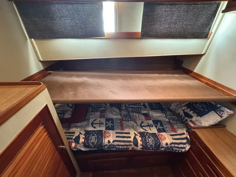 Slide: The Image of Grand Banks 42 Motor Yacht 1989 - 65