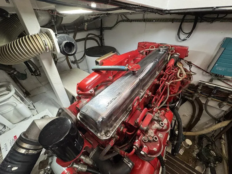 Slide: The Image of Grand Banks 42 Motor Yacht 1989 - 84