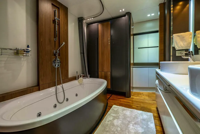 Slide: The Image of Peri Yachts Peri 29 2007 - 30