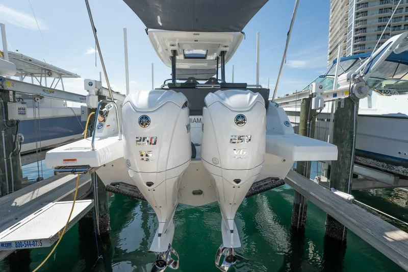 Slide: The Image of Jeanneau Leader 9.0WA S2 2024 - 11