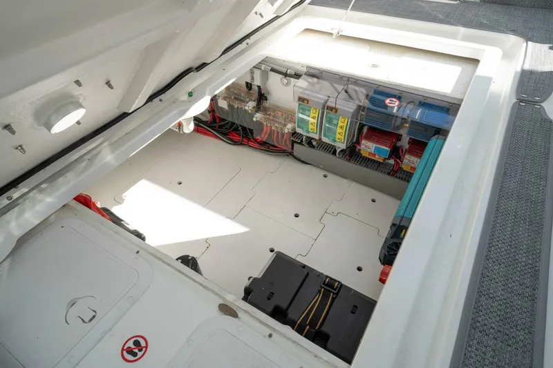 Slide: The Image of Jeanneau Leader 9.0WA S2 2024 - 68