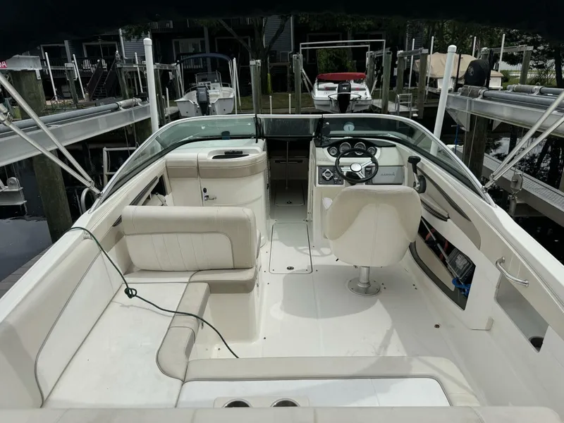 Slide: The Image of Sea Ray 240 Sundeck 2013 - 13