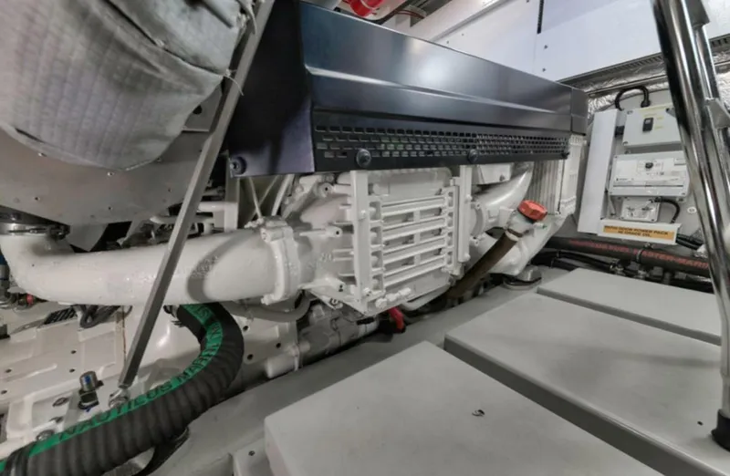 Slide: The Image of Sunseeker Predator 2017 - 20