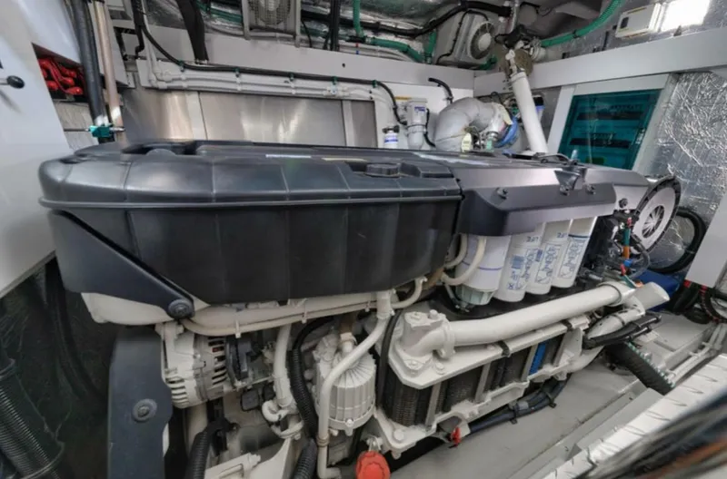 Slide: The Image of Sunseeker Predator 2017 - 21