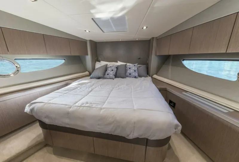 Slide: The Image of Sunseeker Predator 2017 - 24