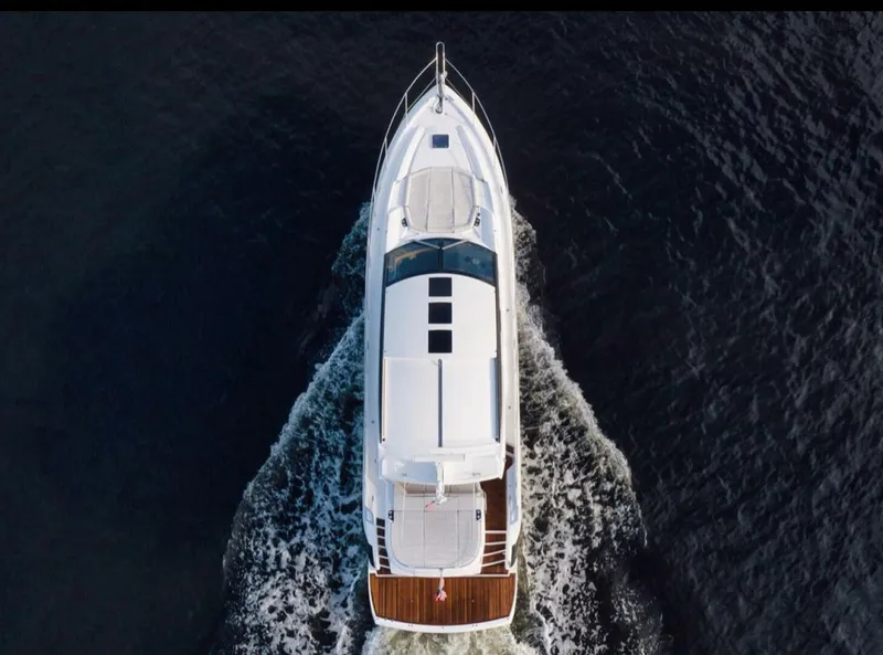 Slide: The Image of Sunseeker Predator 2017 - 3