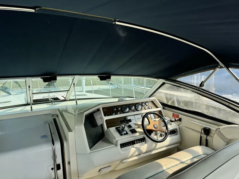 Slide: The Image of Sea Ray Express Cruiser 1995 - 13