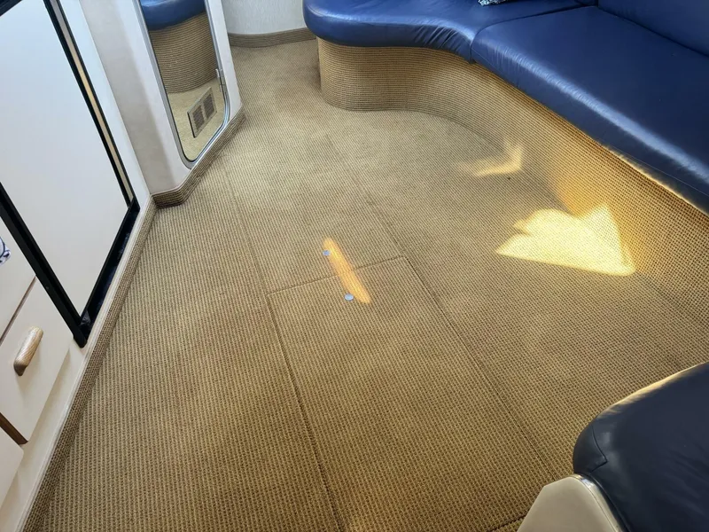 Slide: The Image of Sea Ray Express Cruiser 1995 - 21