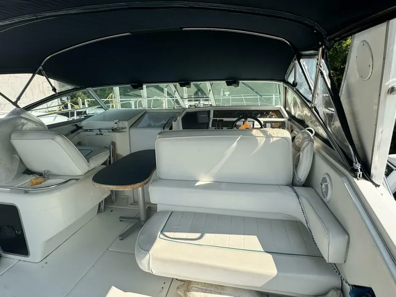 Slide: The Image of Sea Ray Express Cruiser 1995 - 8