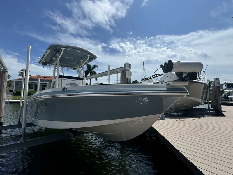 The Image of Ranger 2360 Bay Ranger 2019 - 0