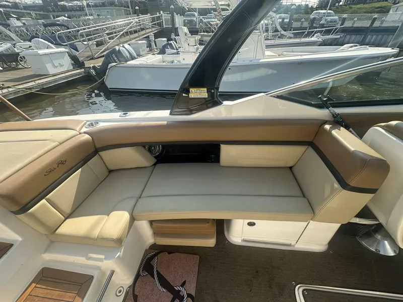 Slide: The Image of Sea Ray 270 SLX 2014 - 13