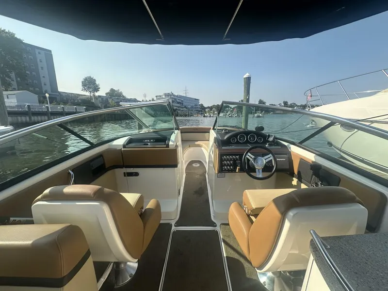 Slide: The Image of Sea Ray 270 SLX 2014 - 14