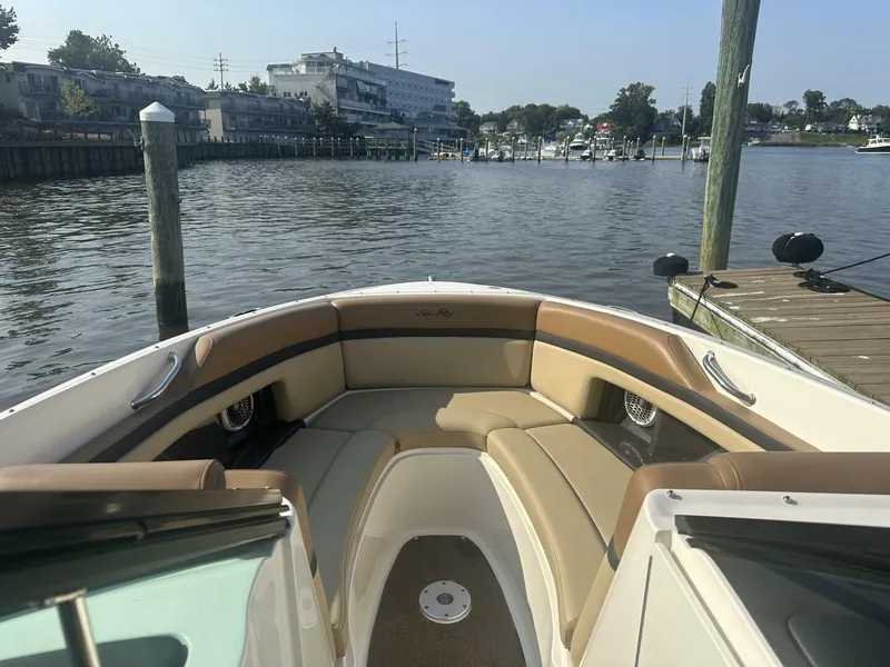 Slide: The Image of Sea Ray 270 SLX 2014 - 20