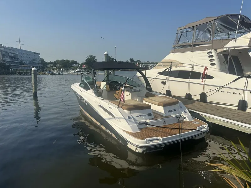 Slide: The Image of Sea Ray 270 SLX 2014 - 3