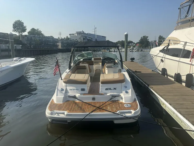 Slide: The Image of Sea Ray 270 SLX 2014 - 4