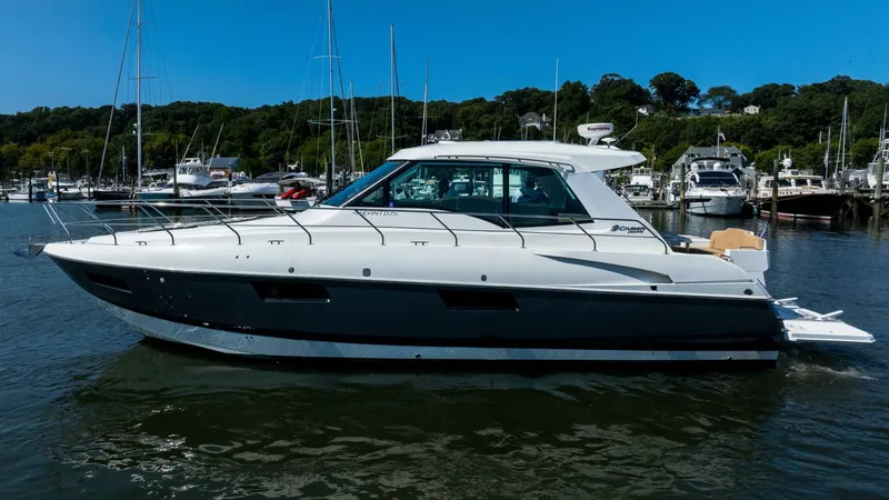 The Image of Cruisers Yachts 48 Cantius 2013 - 0