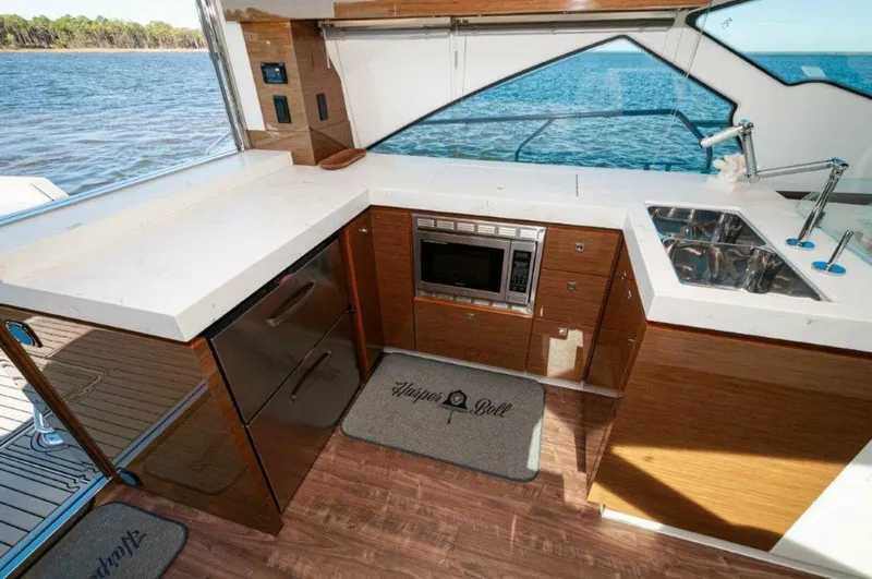 Slide: The Image of Cruisers 60 Cantius 2020 - 13