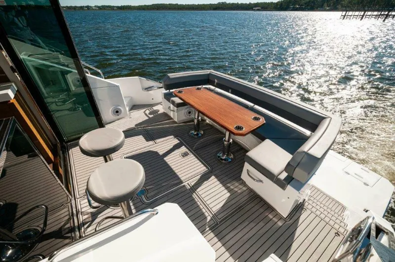 Slide: The Image of Cruisers 60 Cantius 2020 - 2