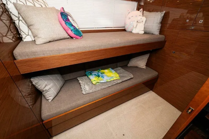 Slide: The Image of Cruisers 60 Cantius 2020 - 33