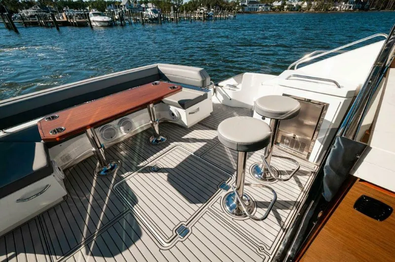 Slide: The Image of Cruisers 60 Cantius 2020 - 36