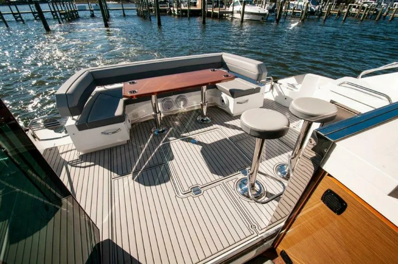 Slide: The Image of Cruisers 60 Cantius 2020 - 37