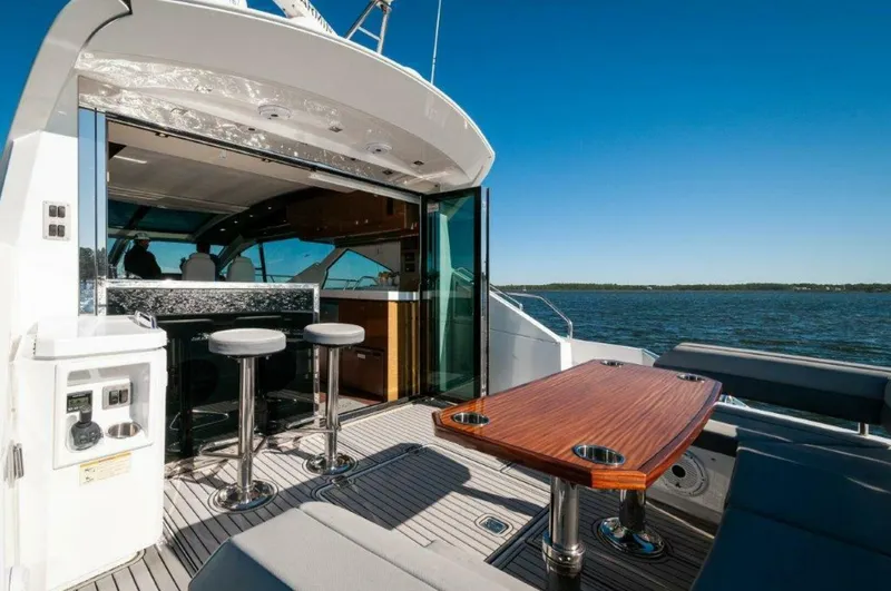 Slide: The Image of Cruisers 60 Cantius 2020 - 40