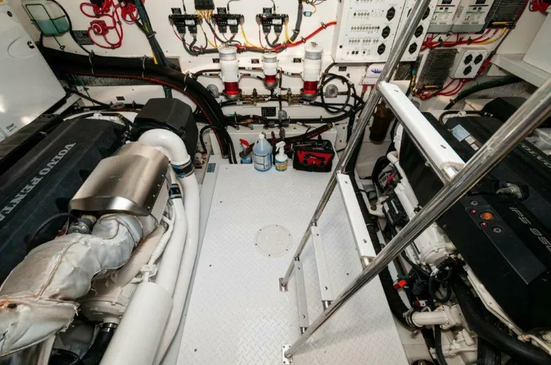 Slide: The Image of Cruisers 60 Cantius 2020 - 44