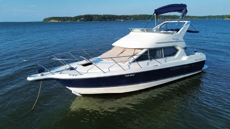 Slide: The Image of Bayliner Discovery 288 2008 - 2