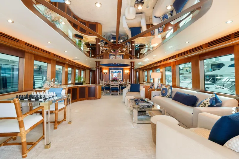 Slide: The Image of Hatteras 100 Motor Yacht 2005 - 28