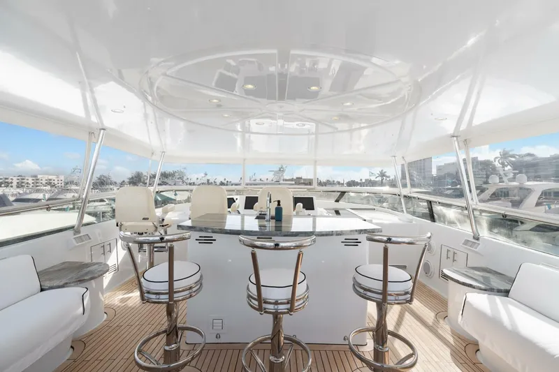 Slide: The Image of Hatteras 100 Motor Yacht 2005 - 36