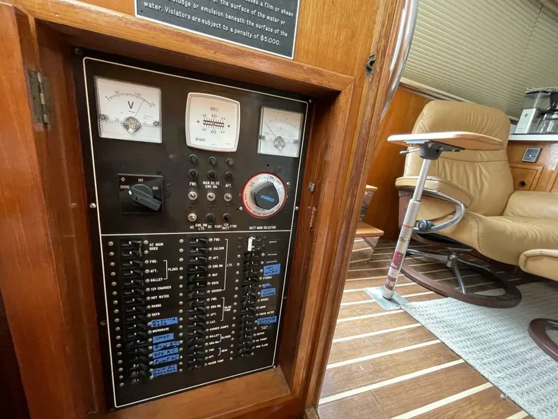 Slide: The Image of DeFever 40 Offshore Cruiser 1985 - 14