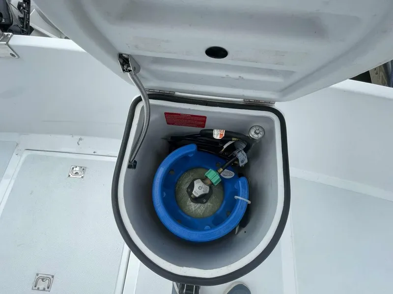 Slide: The Image of DeFever 40 Offshore Cruiser 1985 - 37